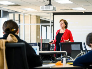 Professor Katy Culver teaches Media Law to students.